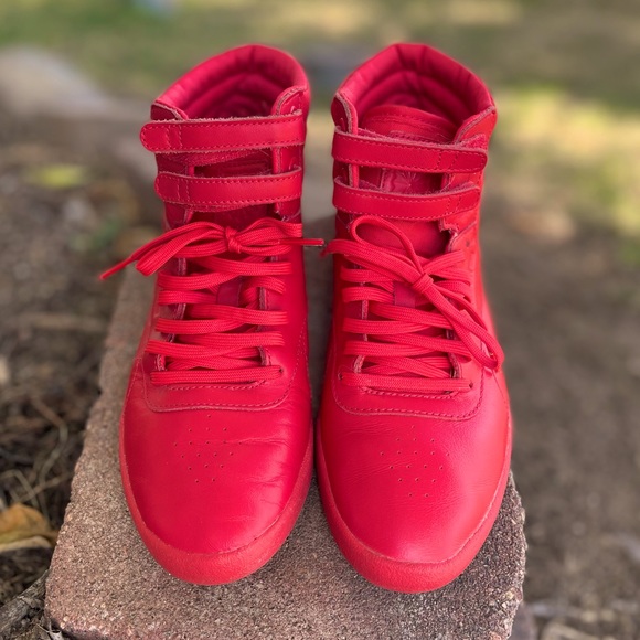 Reebok - Women’s Freestyle Hi Sneakers. 2013 with red label imprint. (Size 7.5) - Picture 3 of 6